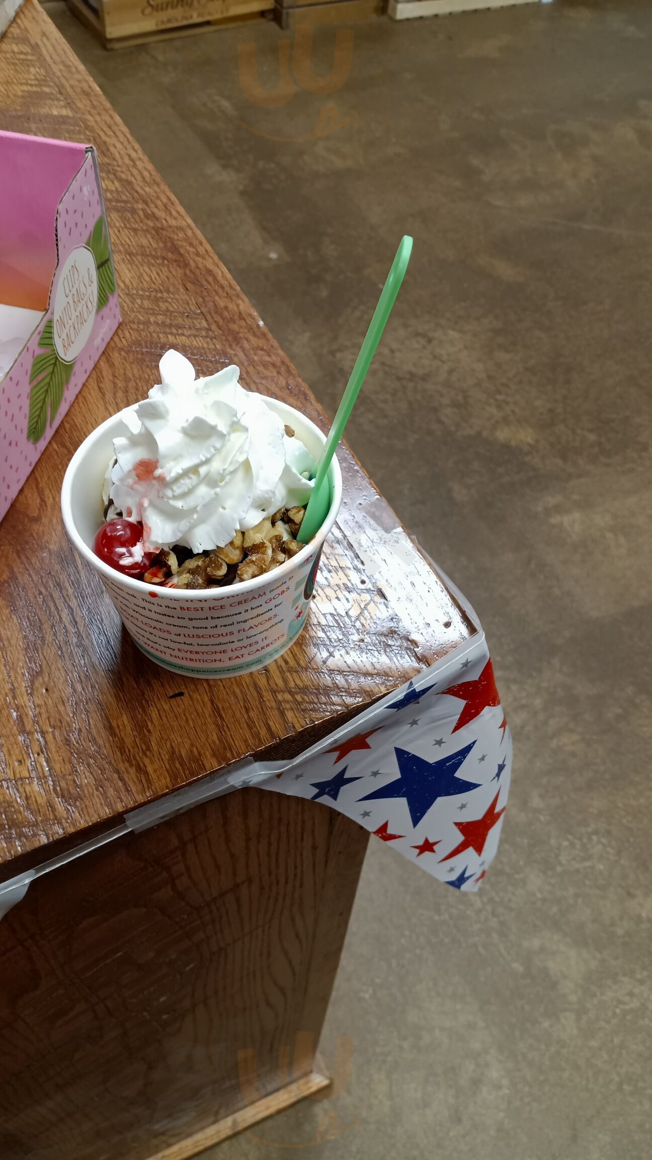 Buzze's Creamery & General Store