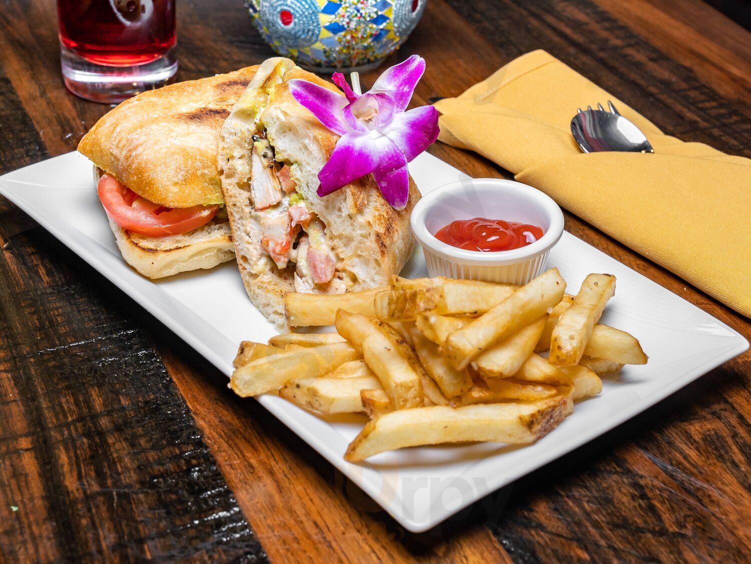 Orchid 7 Fusion Bar & Grill Restaurant