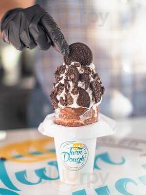 Turn Dough Hollywood