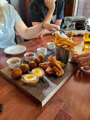 The Dubliner Irish Pub Boston