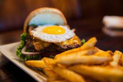 5 Points Diner & Bar