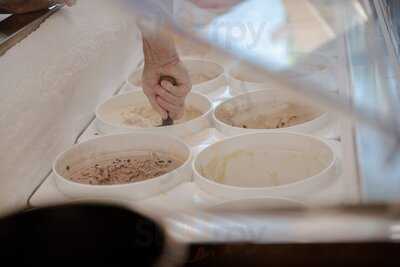 Rosie's Creme Glacee