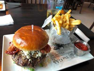 Marker 99 Bar & Grill