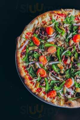 Holmes Pizza And Arcade