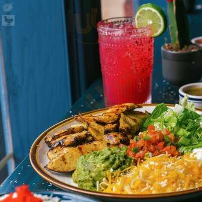 Arzola's Fajitas + Margaritas