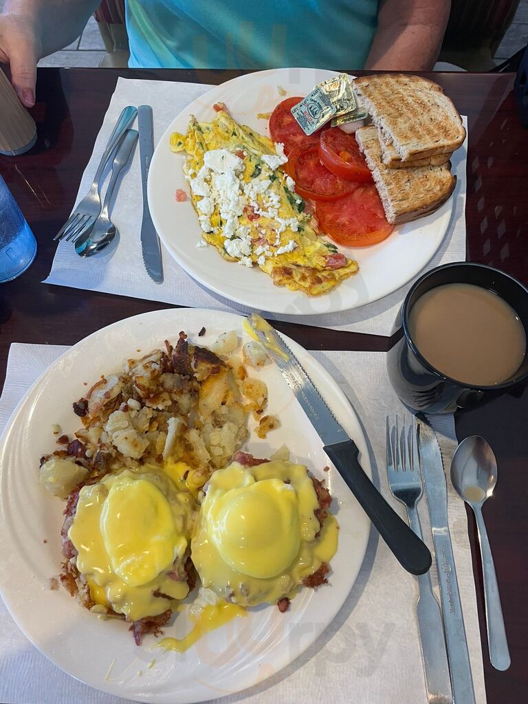 Junior & Rosie's Cafe