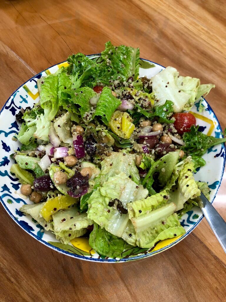 Love Greens Salad And Juice Bar