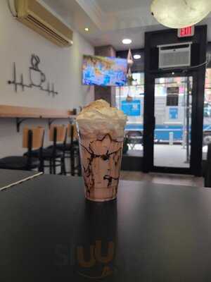 Moncheri Coffee Shop & Creperie