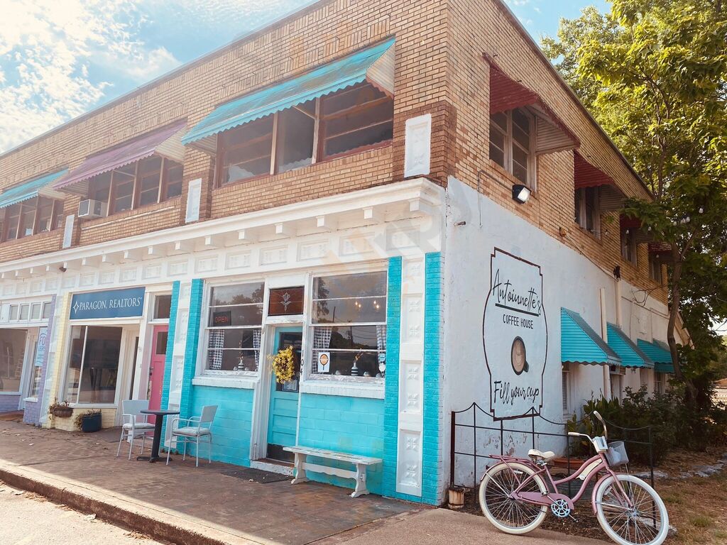 Antoinnette's Coffee House