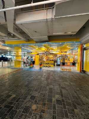 The Sunrise Shack - Ala Moana Center