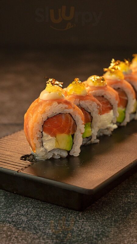 Baku Asian Fusion Bar By Shois