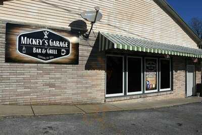 Mickey's Garage Bar & Grill