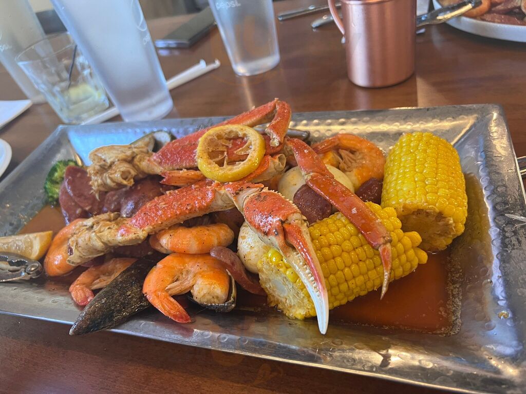 Oasis Restaurant & Bar