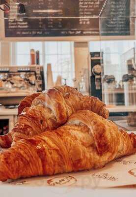 Labelle Market At Labelle Winery