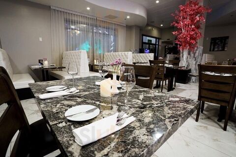 Le Sorelle Restaurant & Bar