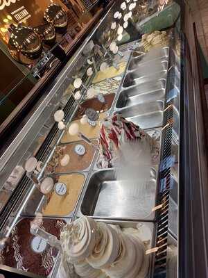 Anita La Mamma Del Gelato