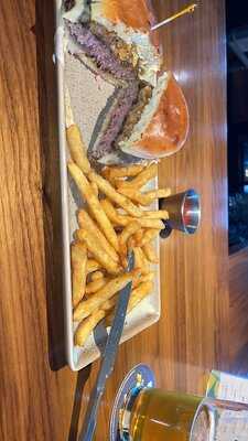 Badlands Bar & Grill