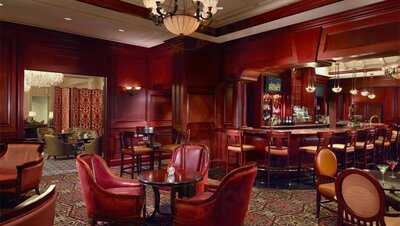 Marquee Bar And Lounge