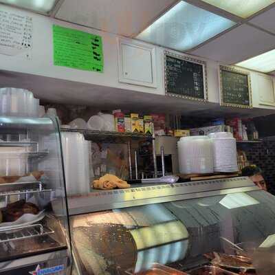 Roma's Deli American & Spanish Food