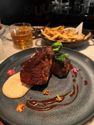 Hartley Kitchen & Cocktails