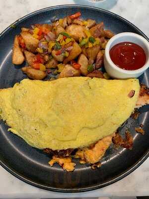 Hartley Kitchen & Cocktails