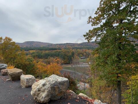 Shelburne Falls Pub And Brew