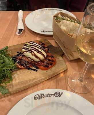 Mister O1 Extraordinary Pizza - Turtle Creek