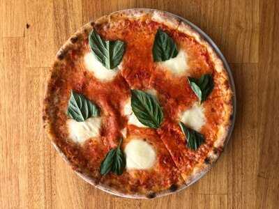 Mister O1 Extraordinary Pizza - Turtle Creek