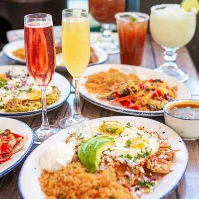 Valencia's Tex-mex Garage