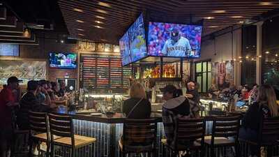 Bj's Restaurant & Brewhouse