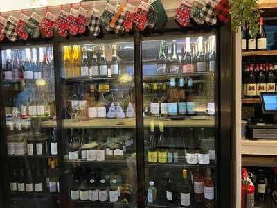 Little Whale Oyster Bar