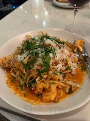 Little Whale Oyster Bar