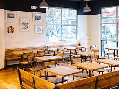 Luke's Lobster Pike Street