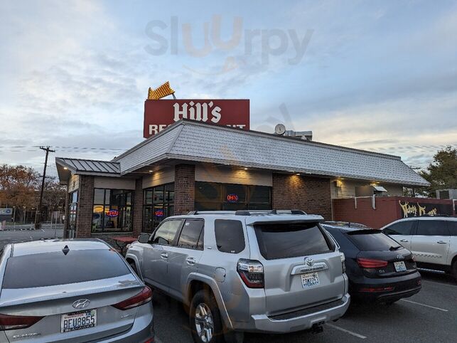 Hill's Restaurant & Lounge