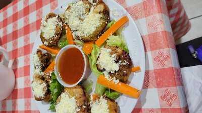 Mana Pupuseria & Taqueria