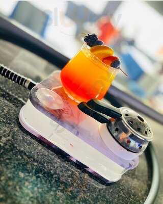 Sznd Kitchen & Cocktails