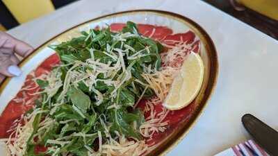 Numero28 Highland Village