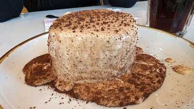 Numero28 Highland Village