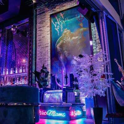 Wet Restaurant & Lounge