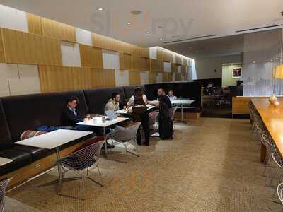 Virgin Atlantic Clubhouse Boston Airport