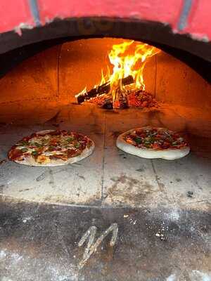 Vitta Pizza Central Entrance