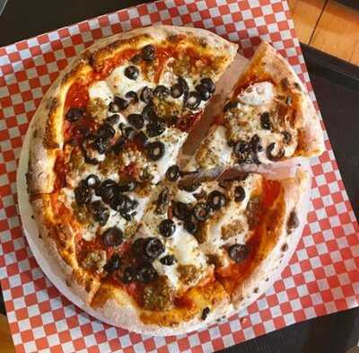 Vitta Pizza Central Entrance