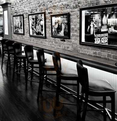 Resolution 39 Bar And Restaurant