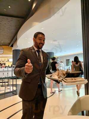 Proper Eats Food Hall