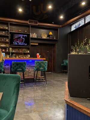 Cloud Parlor Kava Bar & Cafe