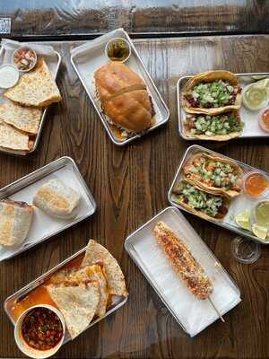 Rreal Tacos - West Midtown