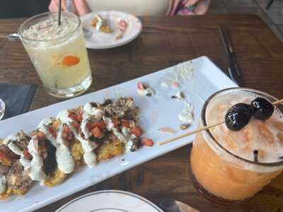 Zeke's Kitchen And Bar