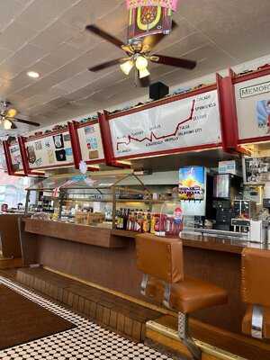 Goldie's Route 66 Diner
