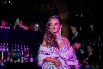 Level Restaurant & Bar