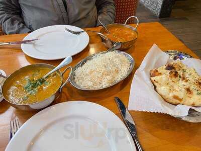 Pakwaan Indian Cuisine
